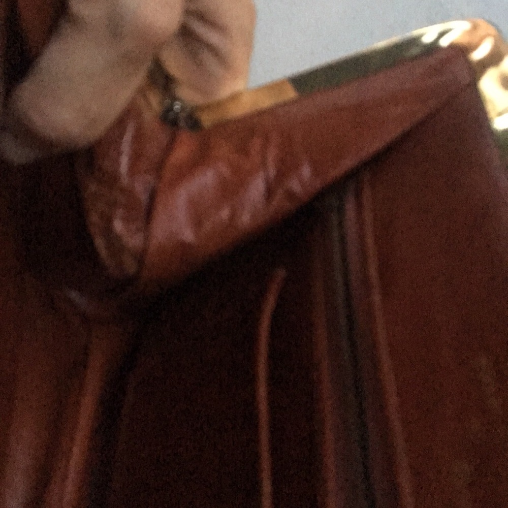 SOLD. Vintage 1950’s Vassar Alligator Handbag - Picture 6 of 8